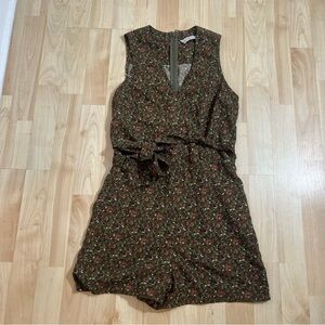 Abercrombie Fitch Women Romper Green Floral Sleeveless Tie V Neck Size 0